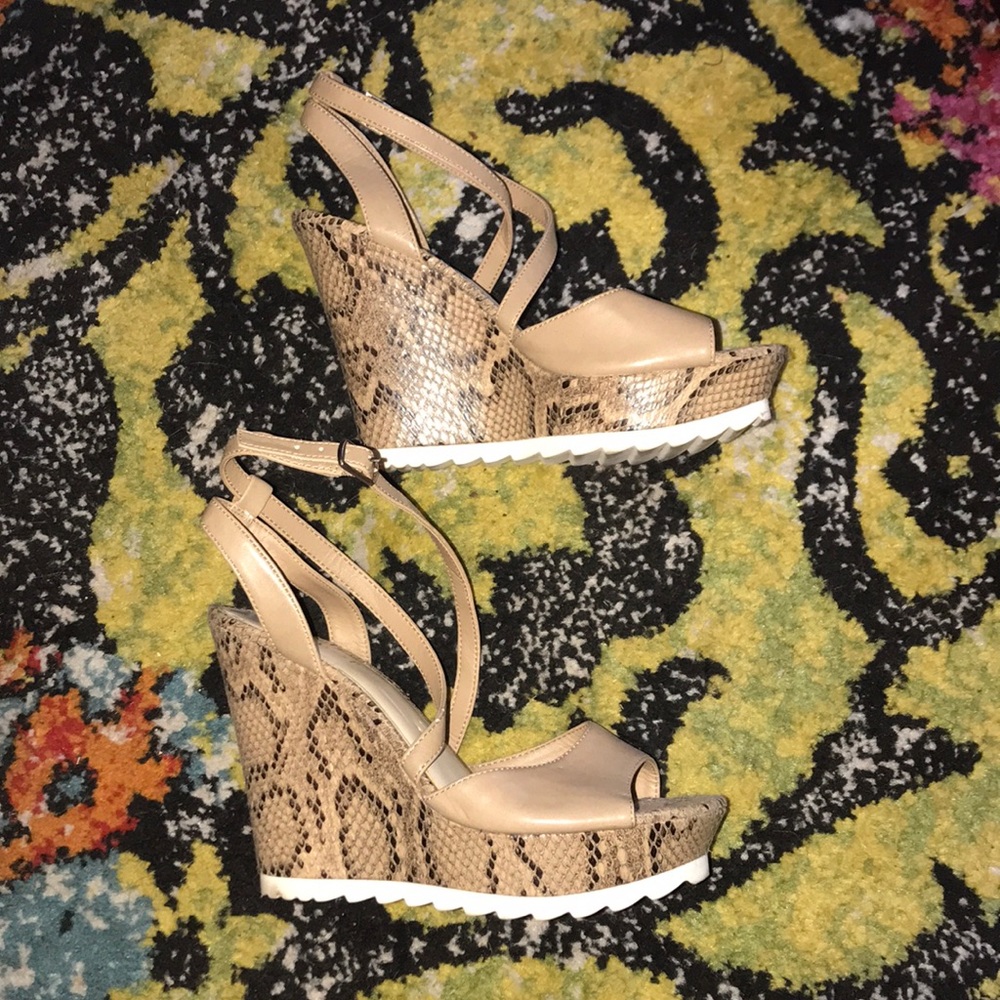 Tan Nine West Snakeskin Wedges
